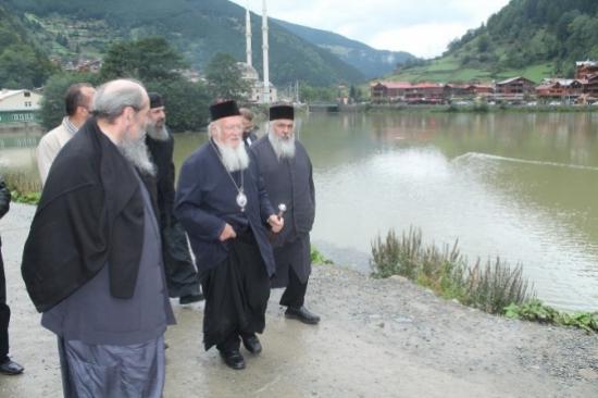 Fener Rum Patriği Bartholomeos Uzungöl'ü Gezdi