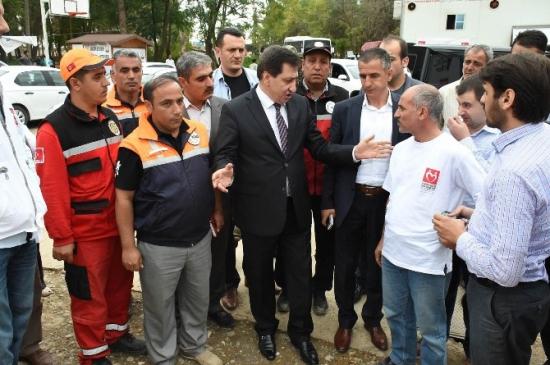 Vali Küçük Suruç'ta