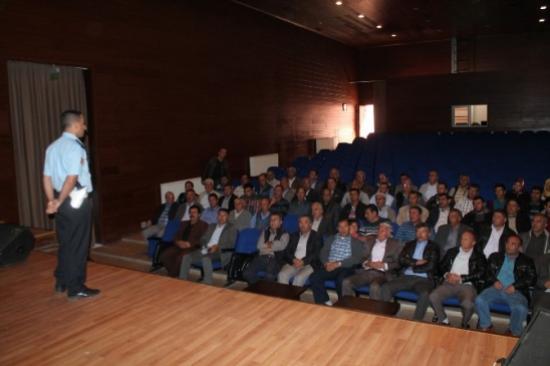 Bucak'ta Okul Servisi Şoförlerine Seminer Verildi