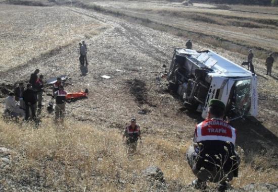 Elazığ'da Askeri Aracın Devrilmesi