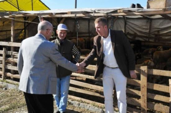 Süleymanpaşa Belediye Başkanı Eşkinat Kurban Pazarında İncelemelerde Bulundu