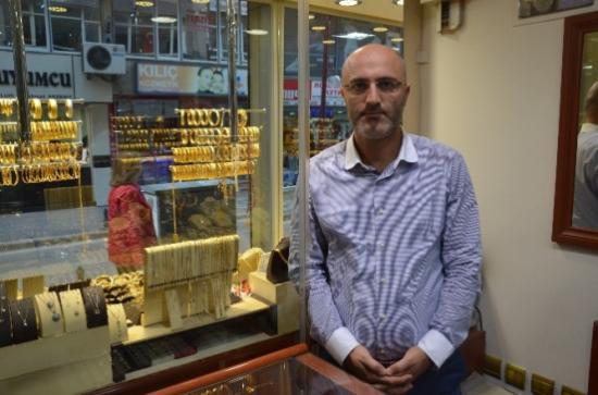 Kuyumcularda Düğün Havası