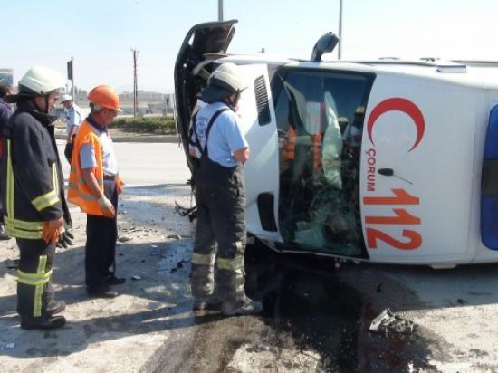 Çorum'da Zincirleme Trafik Kazası: 4 Yaralı