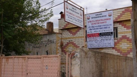 Büyükşehir Belediyesi'nden Suriyelilere Hamam