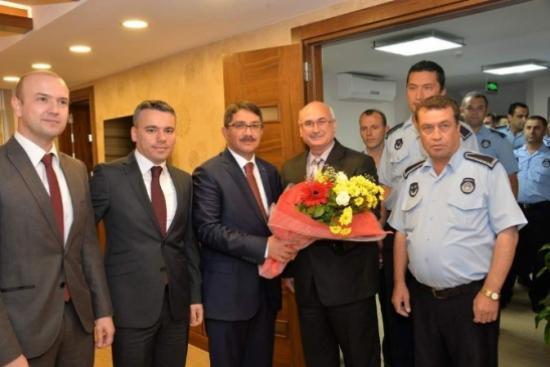 Başkan Çelik Personeliyle Bayramlaştı