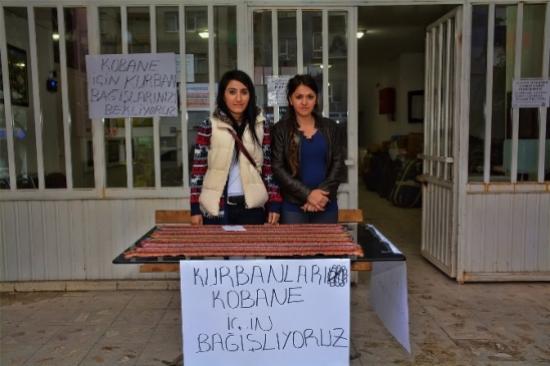 Hakkari'de Kurban Bağışı İçin Stant Açıldı