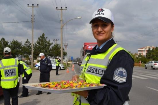 Şeker Tadında Trafik Kontrolü