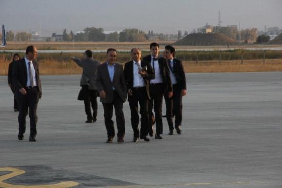 Bakan Ala Bayram Tatili İçin Memleketi Erzurum'a Geldi
