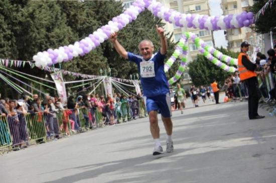 Niğde'nin Maratoncu Müdürü Hayatını Kaybetti
