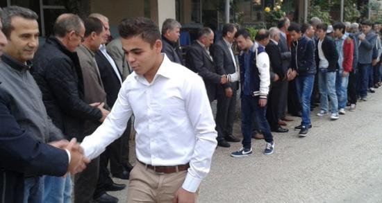 Yüz yıllık bayramlaşma geleneği!