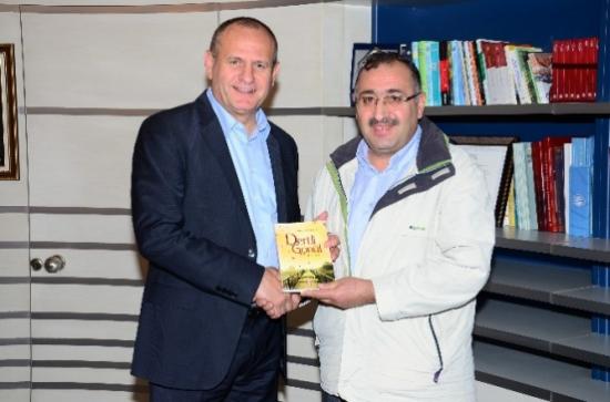 Düzceli Şairden Başkan Keleş'e Ziyaret