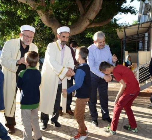 Kumluca'da Çocukların Bayram Sevinci