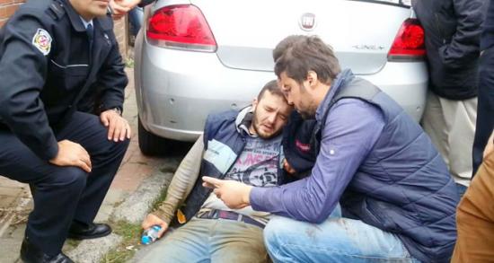 Bu kez kasap kaçtı, boğa kovaladı!