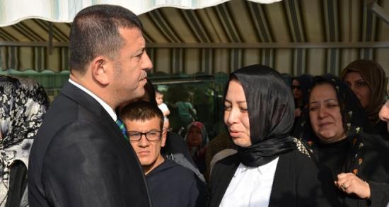 Annesine bayram günü veda etti!