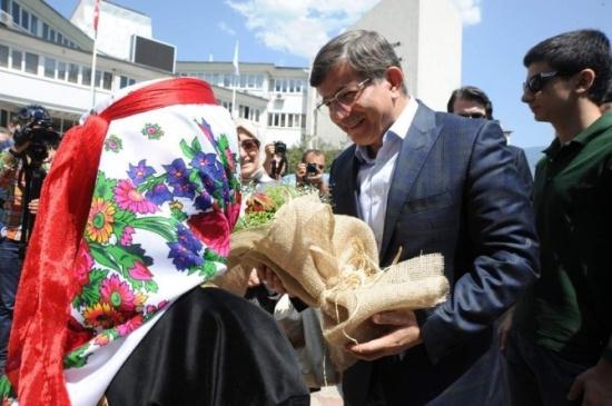 Dışişleri Bakanı Ahmet Davutoğlu Artvin'de