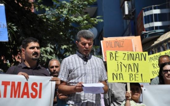 Eğitim-sen'den Anadil Ve Zorunlu Din Dersi Protestosu