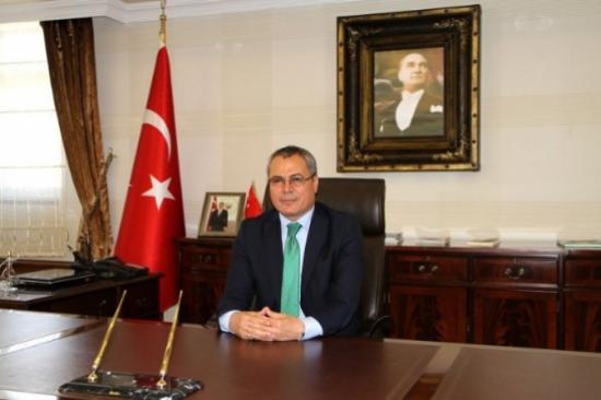 Vali Deniz 2014-2015 Eğitim Öğretim Yılının Başlaması Dolayısıyla Mesaj Yayınladı