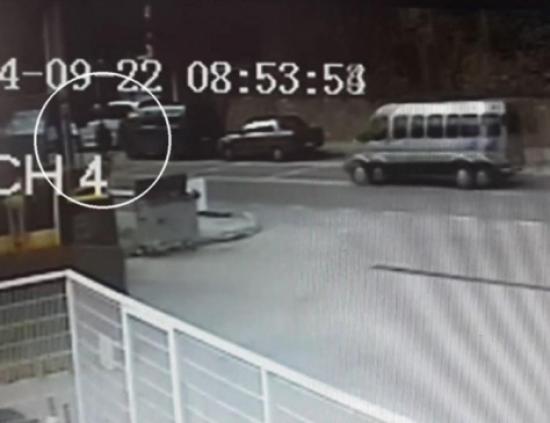 Elinde Ekmeğiyle Can Verdi