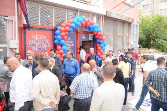 Niğde Belediyespor Taraftarı Bonzaiye Karşı Savaş Açtı