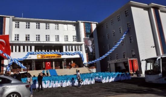 Bitlis'te Ziya Eren Spor Lisesi Açıldı