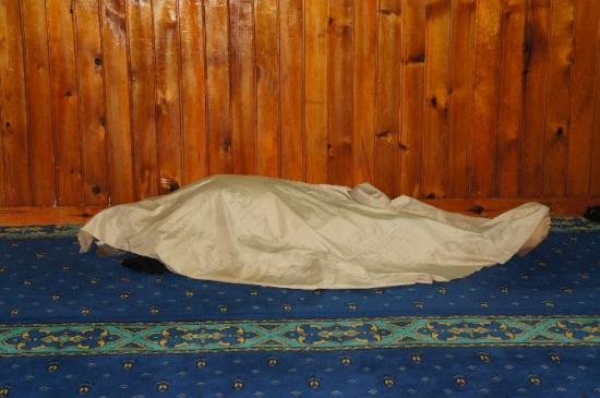 Ölüm Secdede Yakaladı