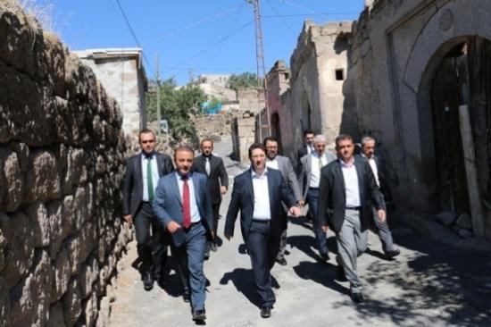 Başkan Yazgı Güzelyurt'u Ziyaret Etti