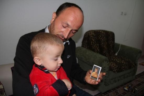 Terk Edip Giden Eşini Arıyor