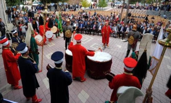 Aydıncık Soğan Kültür Ve Sanat Fesivali Düzenlendi