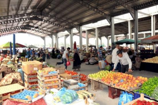 Afyonkarahisar'ın En Büyük Pazaryeri Bayram Nedeniyle 3 Gün Açık Olacak