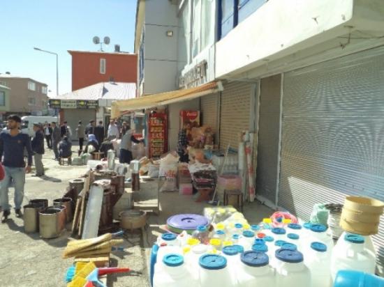 Varto'da Işid Protestosu Esnafa Kepenk Kapattırdı