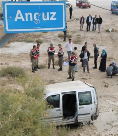 Hastaneye Giderken Kaza Geçiren Yaşlı Çift Öldü