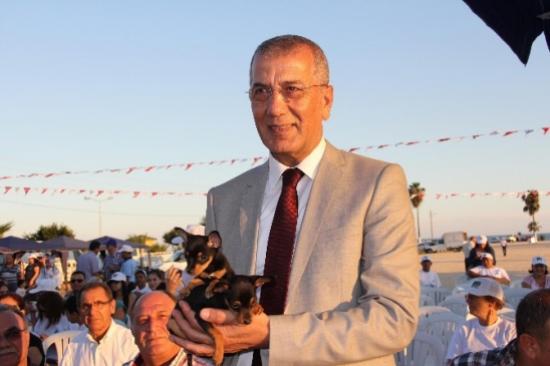 Mersin'de 'en Sempatik Köpek' Yarışması Düzenlendi