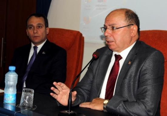 Vali Çiçek Muhtarlarla Bir Araya Geldi