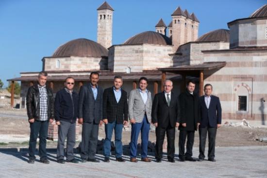 Vali Tuna Şucaaddin Veli Türbesi'nde İnceleme Yaptı