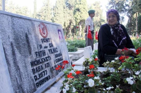 Şehit Annesi: ''acı Zor Ama Dayanıyoruz Vatan Sağolsun''