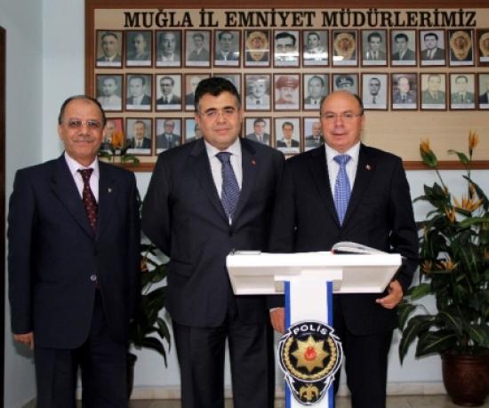 Vali Çiçek Jandarma Ve Emniyetten Brifing Aldı