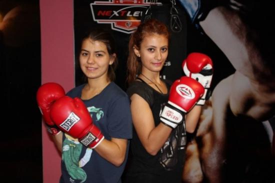 Kadınlar Kick Boksla Zayıflıyor