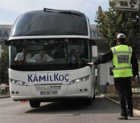 Trafik Polislerinden Terminalde Bayram Kontrolü