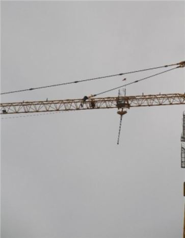 Asansör Faciasının Yaşandığı İnşaatta Vinç Üstünde Eylem