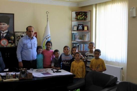 Başkan Ozan Çocuklarla Bayramlaştı