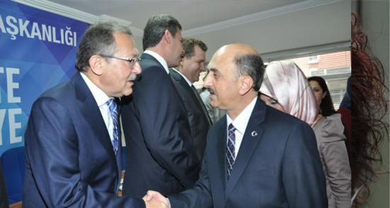 Bayramlaşmada 'paralel' gönderme!