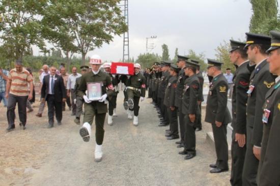 Gaziler Günü'nde Vefat Eden Gazi Toprağa Verildi