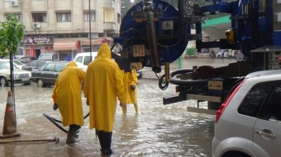 Hatay'da Sağanak Hayatı Olumsuz Etkiledi