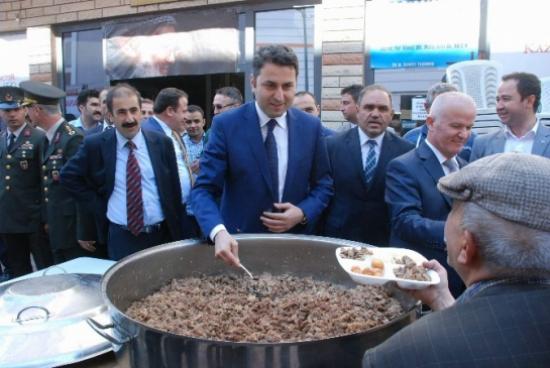 Tokat'ta Ahi Yemeğinde Esnafa Müjdeli Haber