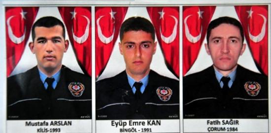 Bitlis'te Şehit Olan 3 Polis İçin Tören Düzenlendi