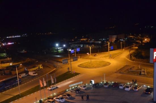 Tosya D-100'de Gençler Ölümüne Yarışıyor