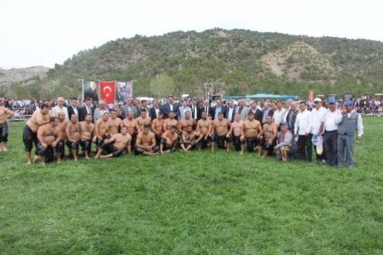 Osmancık'ta Başpehlivan Ünal Karaman Oldu