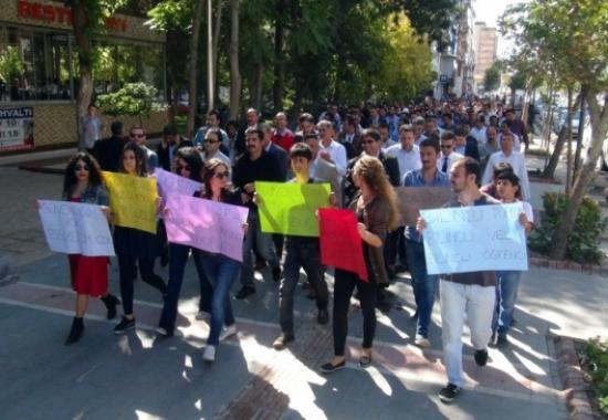 Öğretmenler Valiliğe Yürüdü