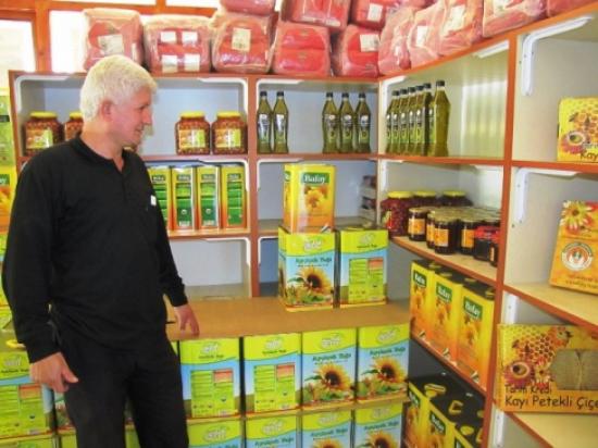 Tarım Kredi Kooperatifi Çiftçinin Gıda Ve Temizlik Malzemesi İhtiyacını Da Karşılıyor