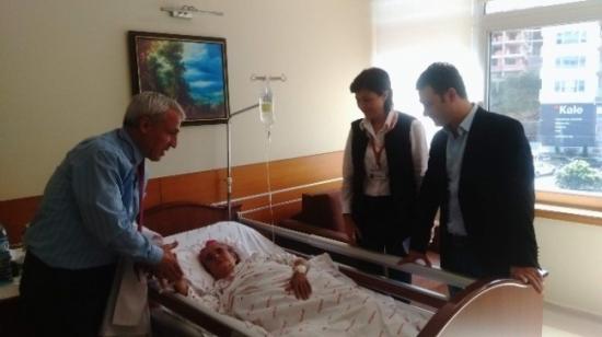 Medical Park Trabzon Hastanesi Yetkilileri Kurban Bayramı'nı Hastalarıyla Birlikte Kutladı